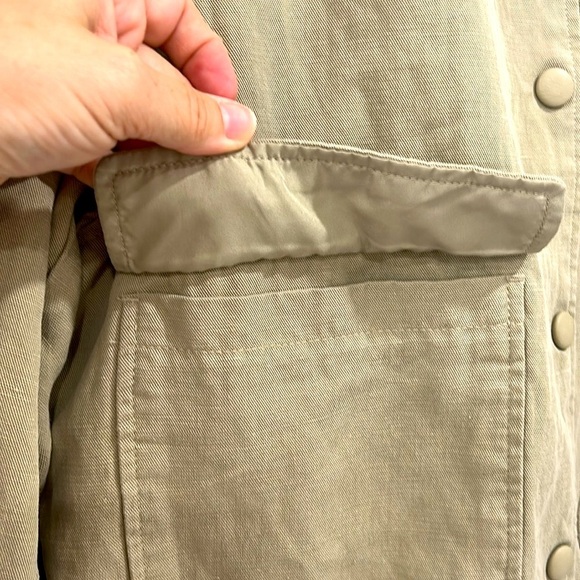 H&M Linen Blend Boxy Fit Snap Front Bomber Jacket in Beige - Small - Picture 5 of 10